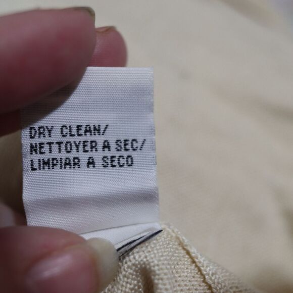 Calvin Klein Cream Pleated Yolk 100% Silk Button Down Tank Top M - Picture 12 of 13